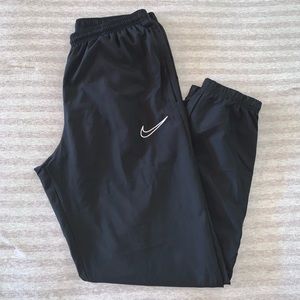 Men’s Nike Dri-FIT Academy Soccer Track Pants
